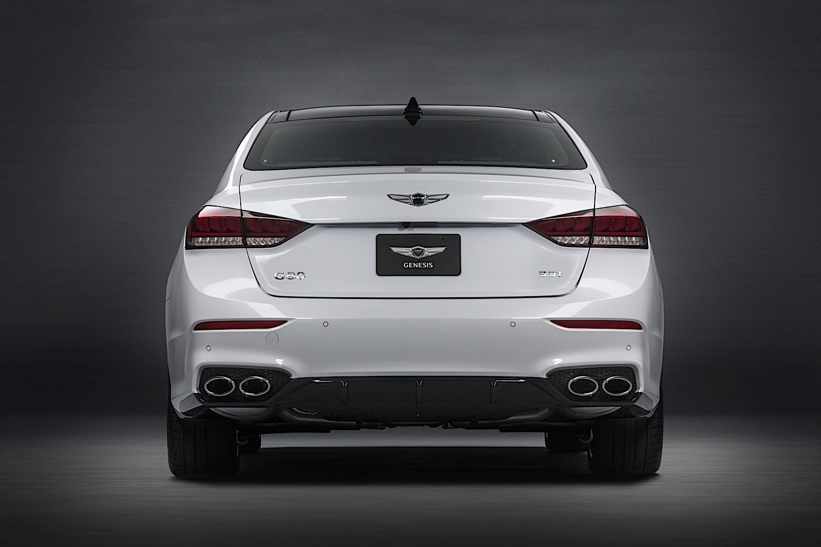 Genesis G80 photo 16