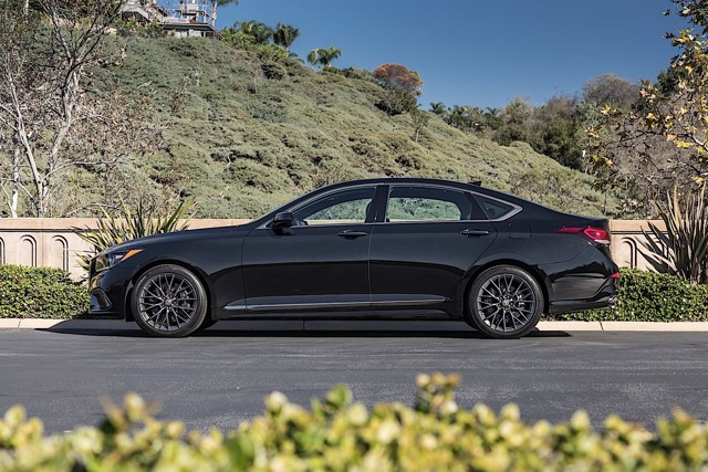 Genesis G80 photo 30