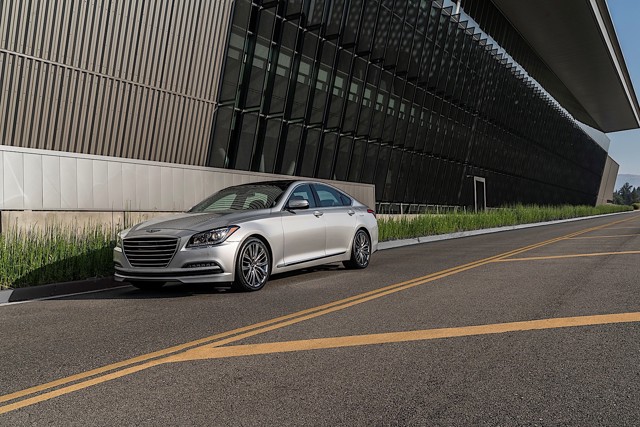 Genesis G80 photo 31