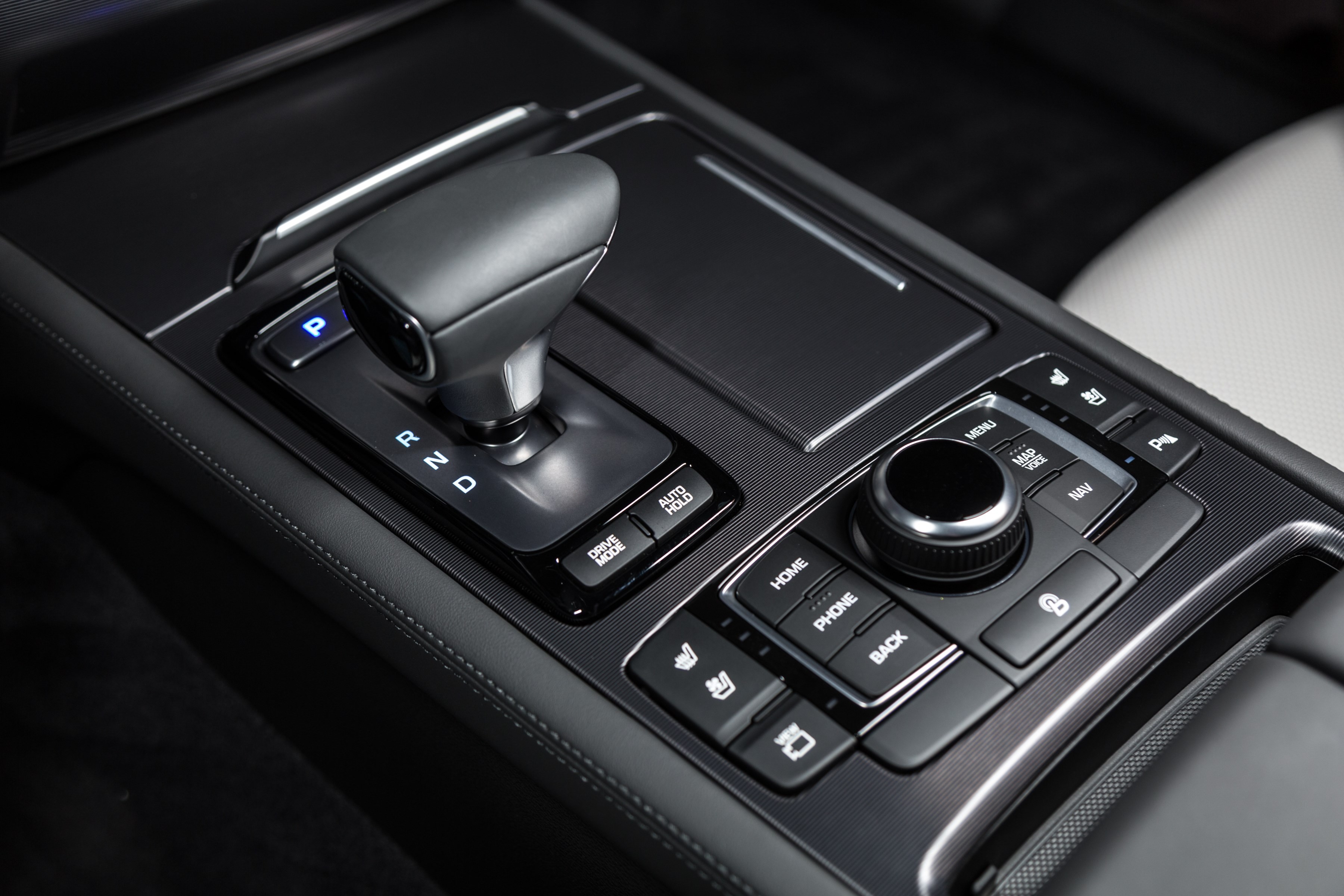 Genesis G80 photo 139