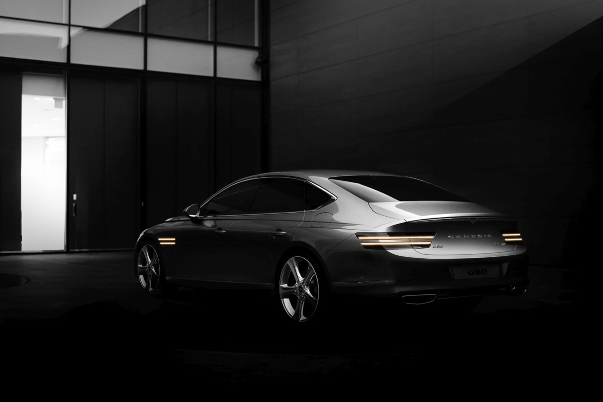 Genesis GENESIS G80 EV 272 KW (370 HP)
