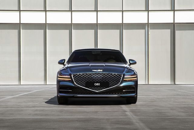 Genesis G80 photo 12