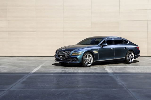 Genesis G80 photo 13