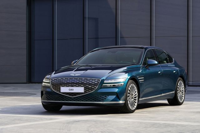 Genesis G80 photo 17