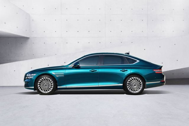 Genesis G80 photo 24