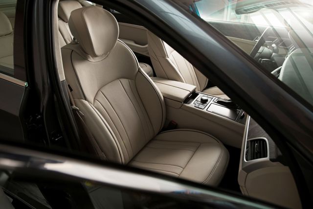 Genesis G80 photo 29
