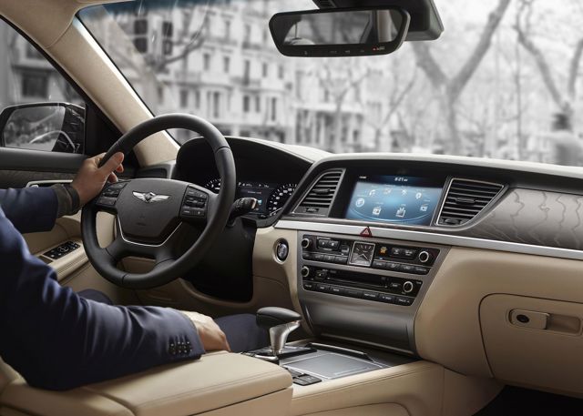 Genesis G80 photo 38