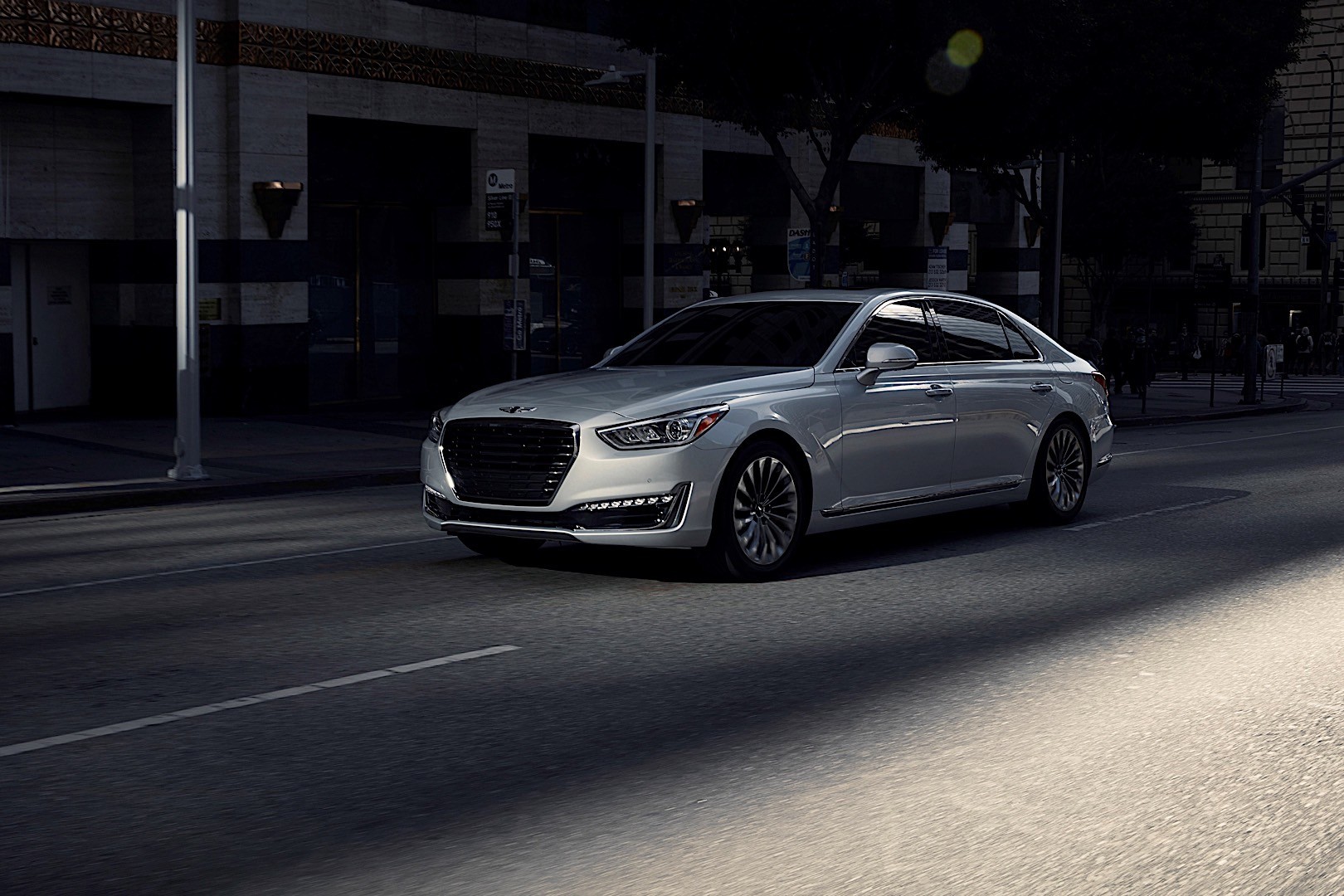 Genesis G90 photo 4