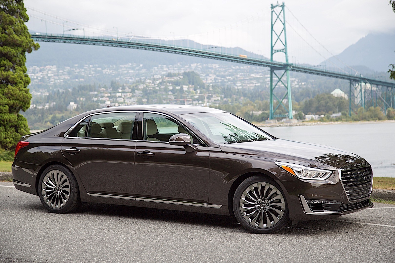 Genesis G90 photo 6