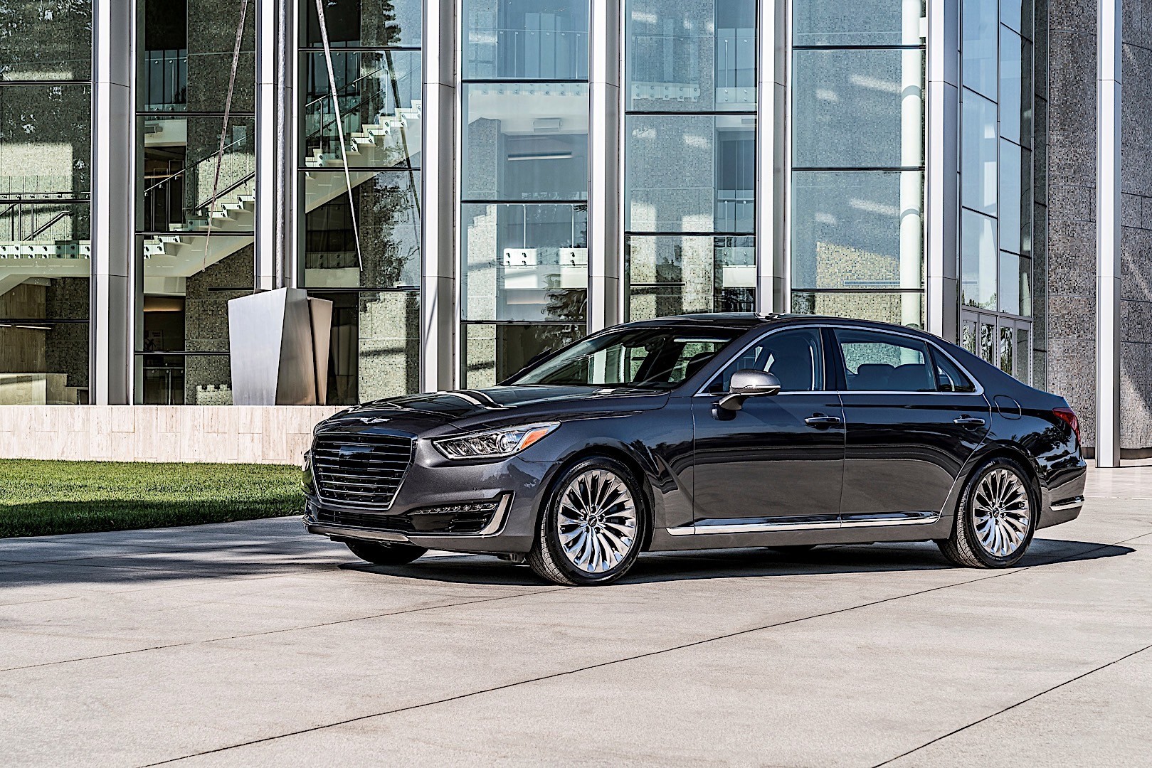 Genesis G90 photo 8