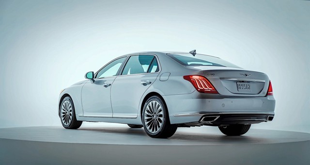 Genesis G90 photo 17