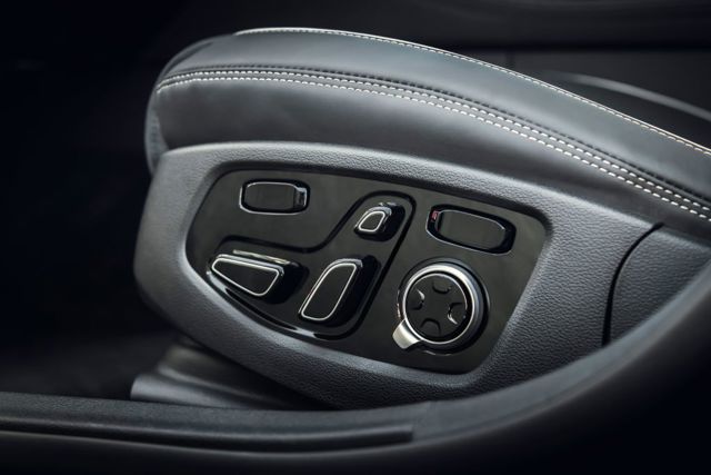 Genesis G90 photo 27
