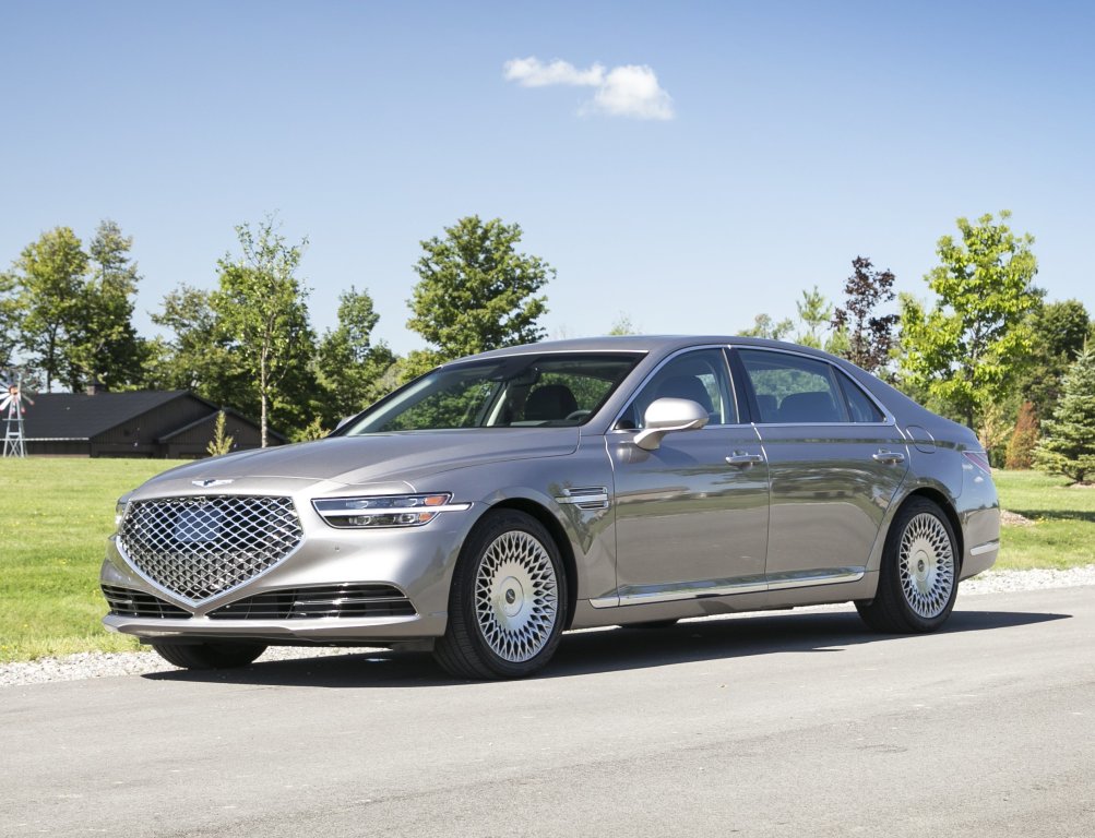 Genesis G90 photo 10