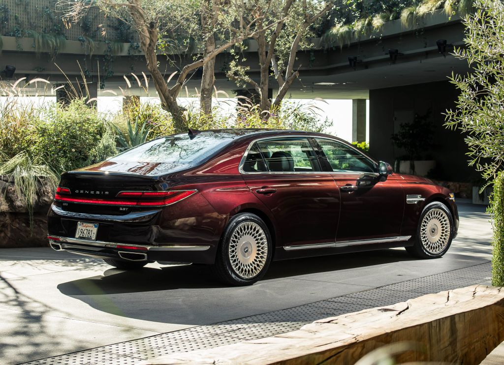 Genesis G90 photo 12