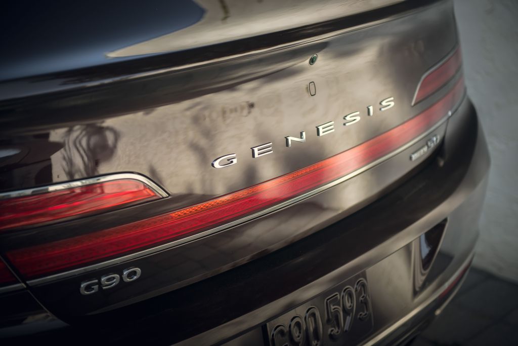 Genesis G90 photo 21