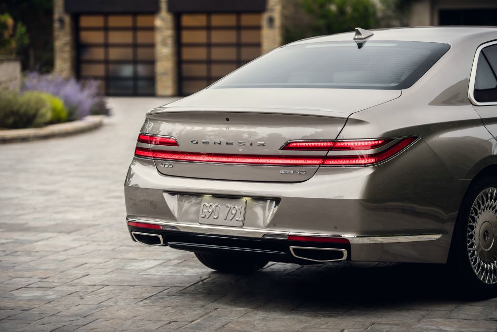 Genesis G90 photo 22