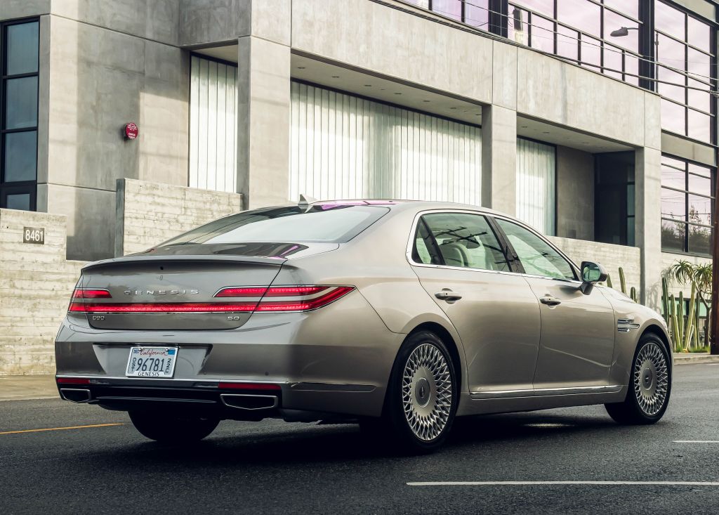 Genesis G90 photo 24