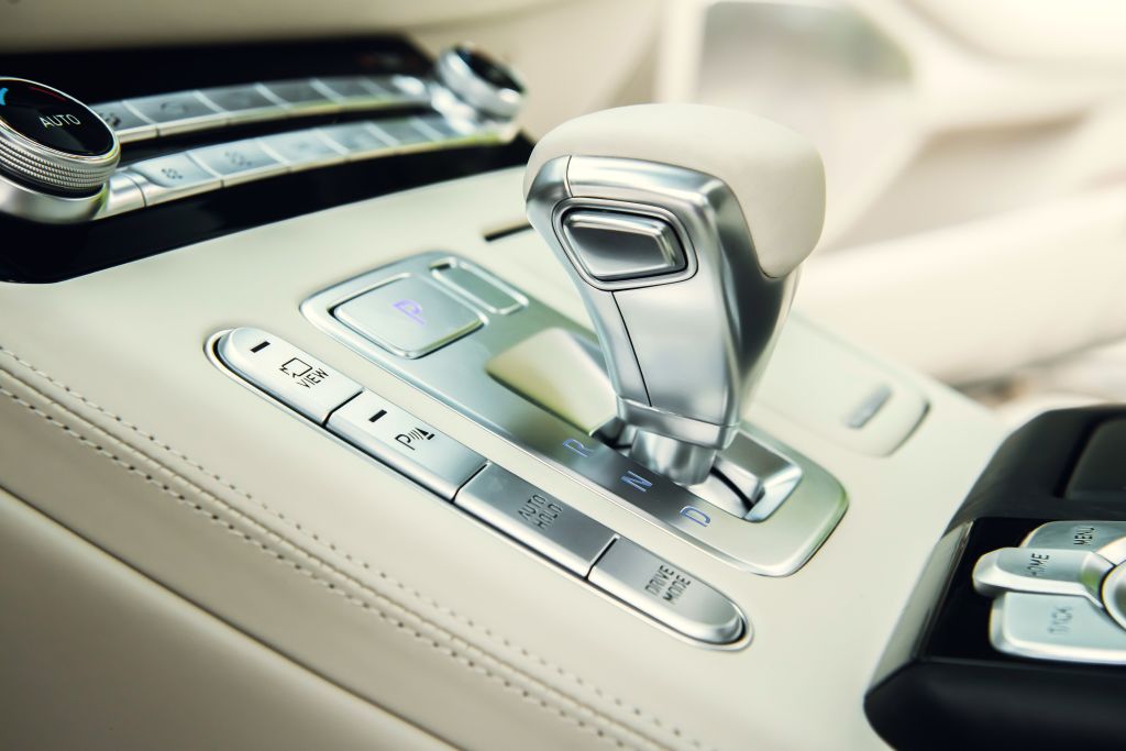 Genesis G90 photo 30