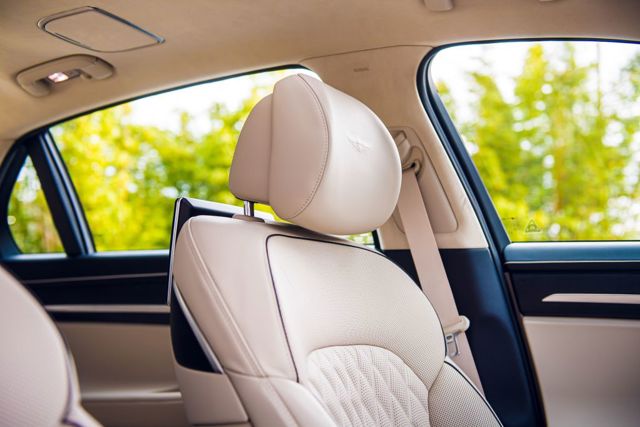 Genesis G90 photo 34