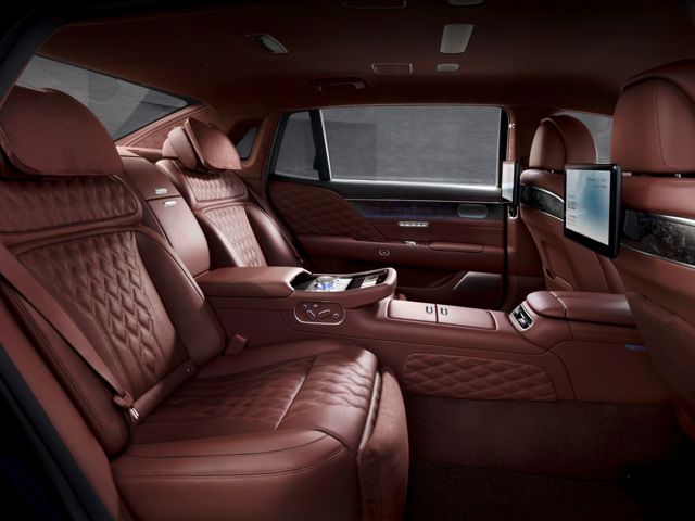 Genesis G90 photo 13