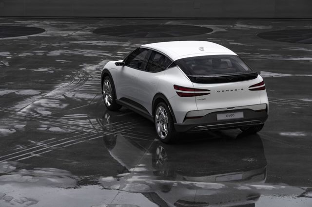Genesis Gv60 photo 9