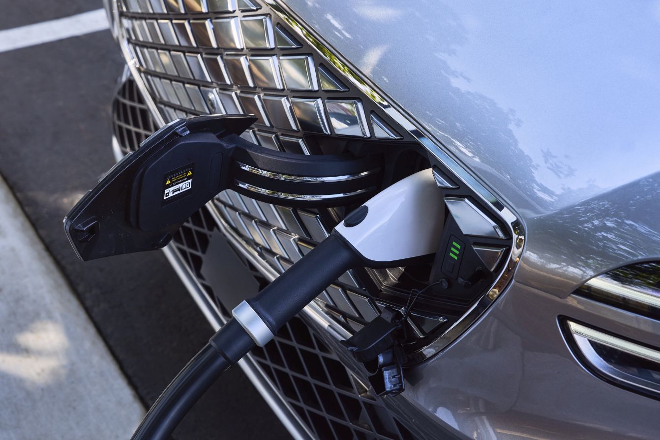 Genesis Gv70 photo 23