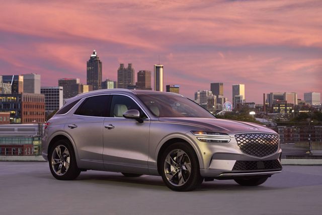 Genesis Gv70 photo 35