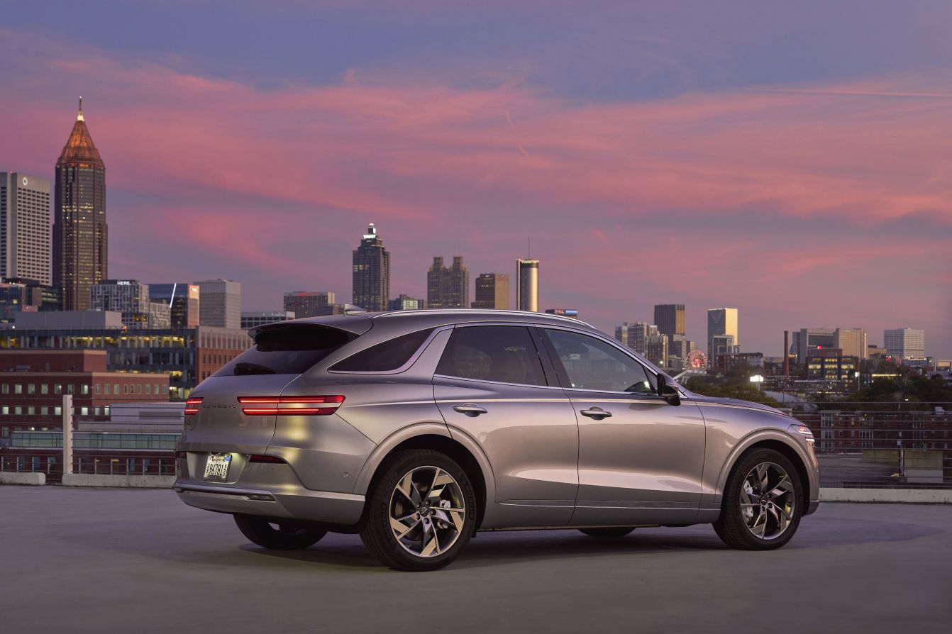 Genesis Gv70 photo 36