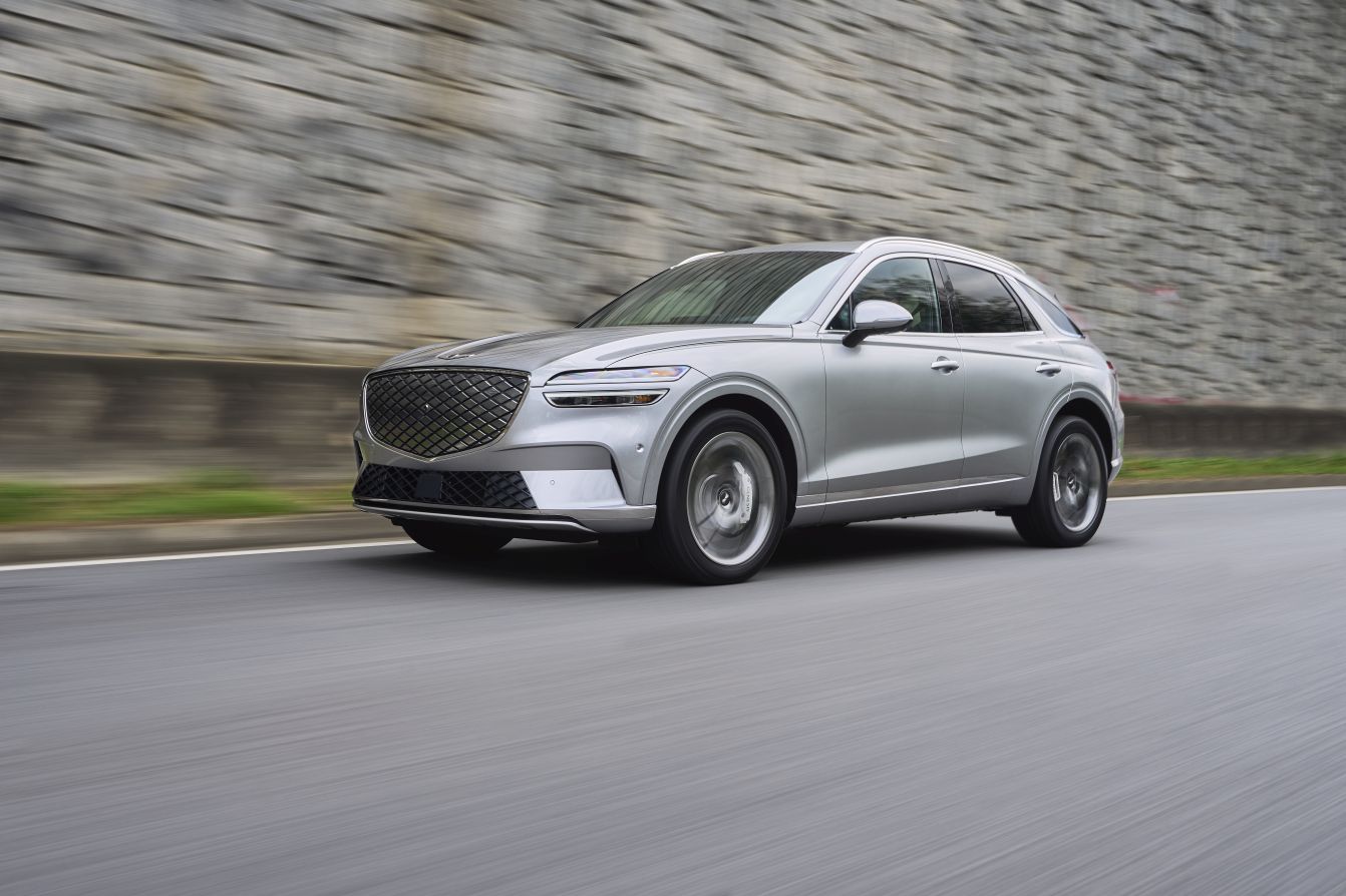 Genesis Gv70 photo 41