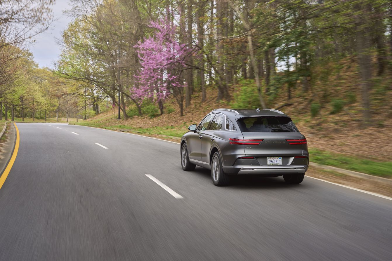 Genesis Gv70 photo 45