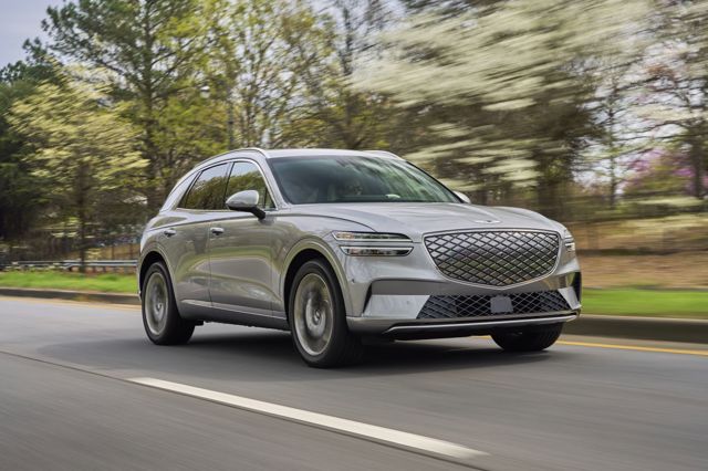 Genesis Gv70 photo 54