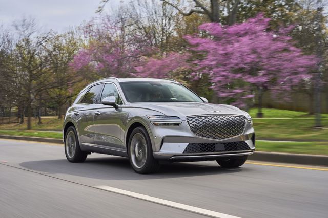Genesis Gv70 photo 55
