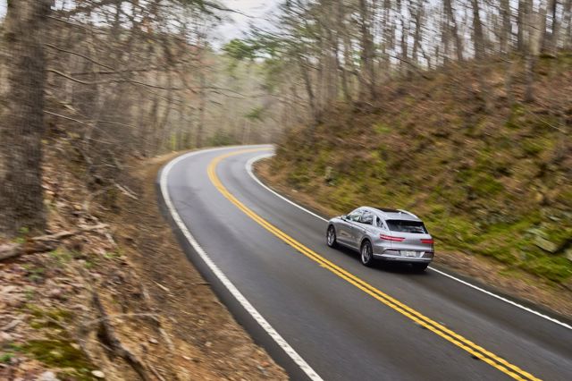 Genesis Gv70 photo 63