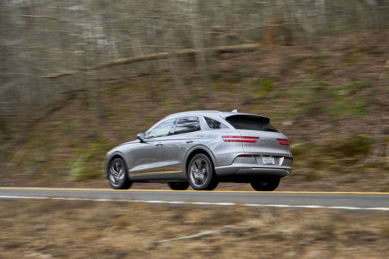 Genesis Gv70 photo 67