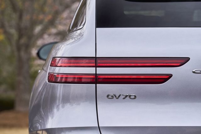 Genesis Gv70 photo 72