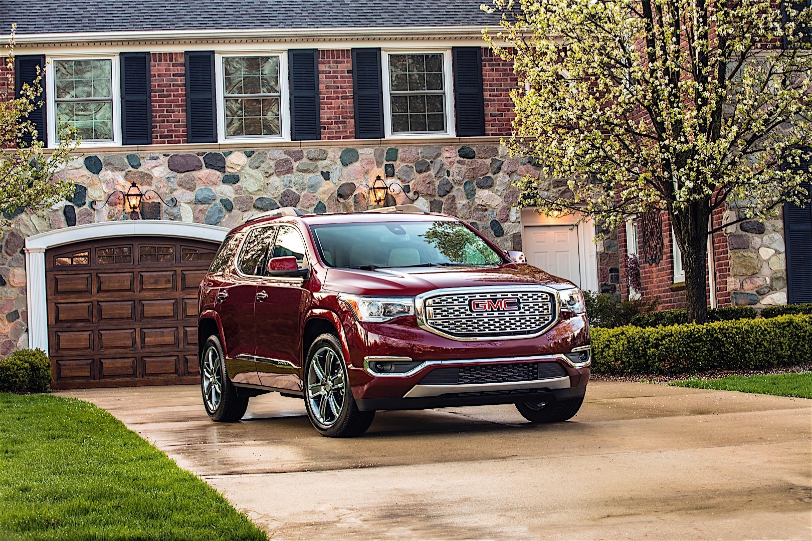Gmc Acadia photo 2