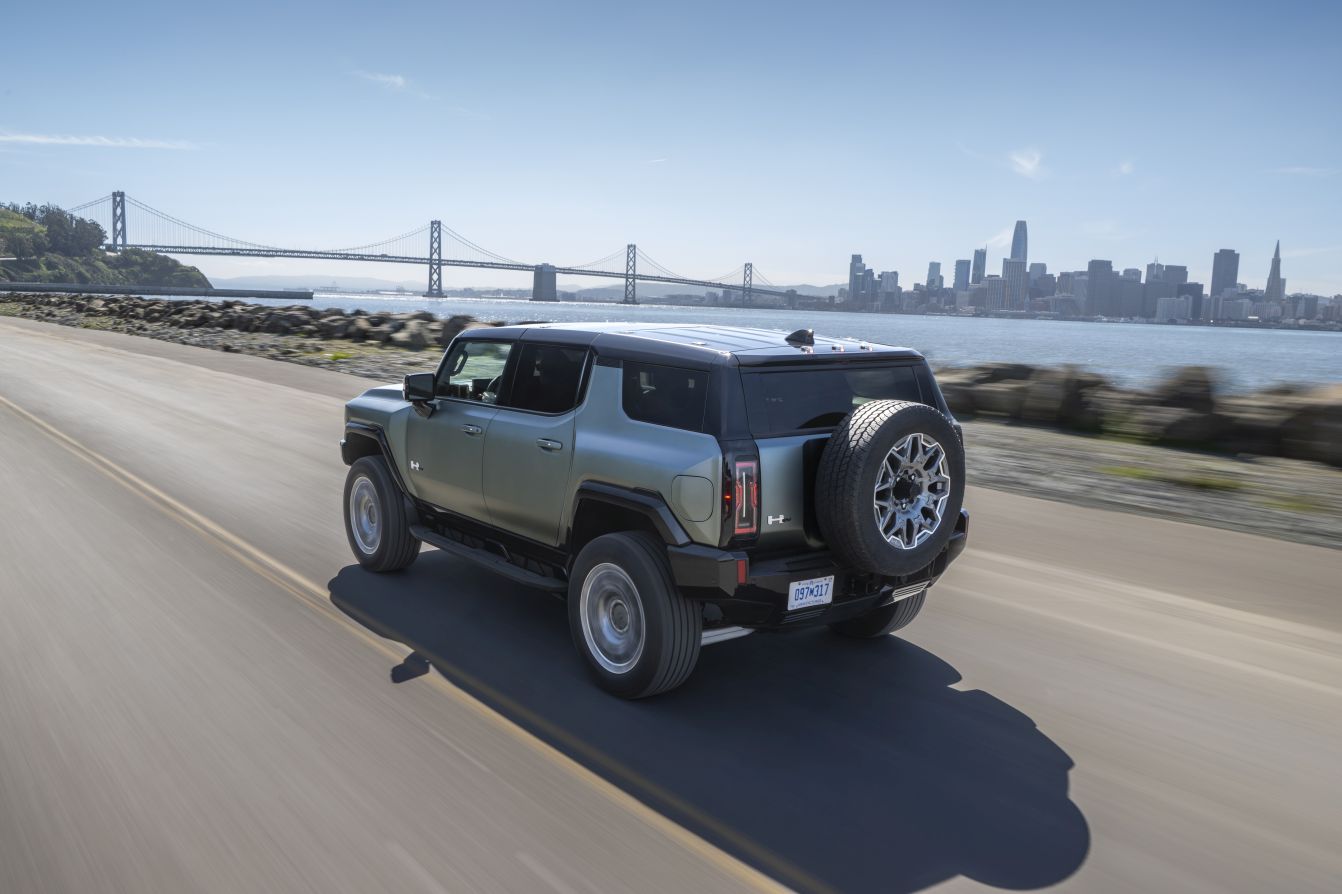 Gmc Hummer Ev Suv photo 36