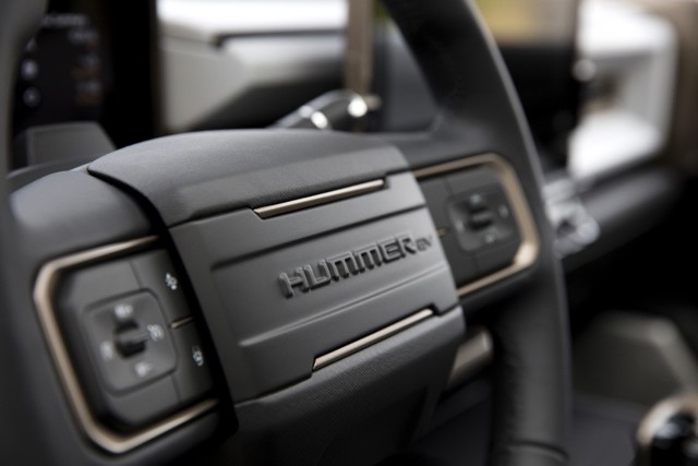 Gmc Hummer Ev photo 13