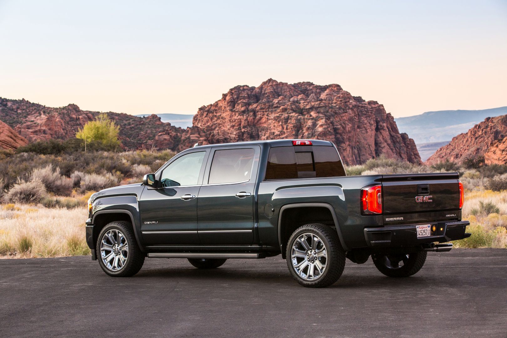 Gmc Sierra photo 3