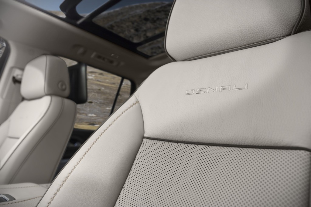 Gmc Yukon Xl photo 12