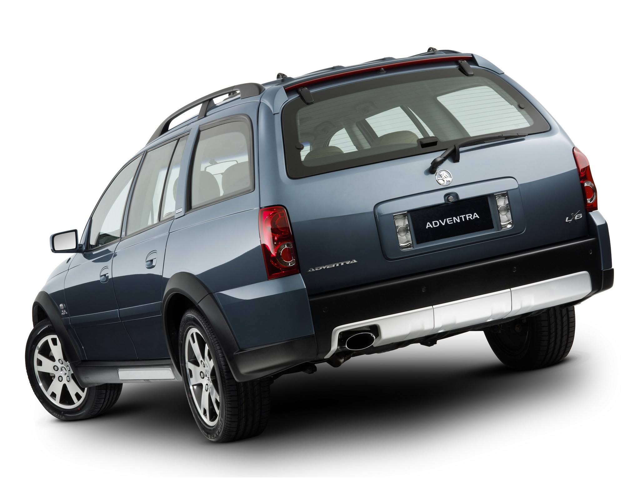 Holden Adventra photo 27
