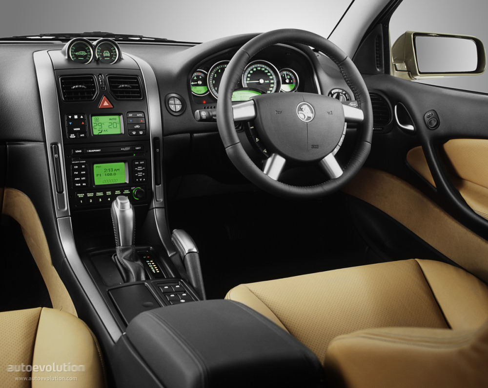 Holden Adventra photo 40