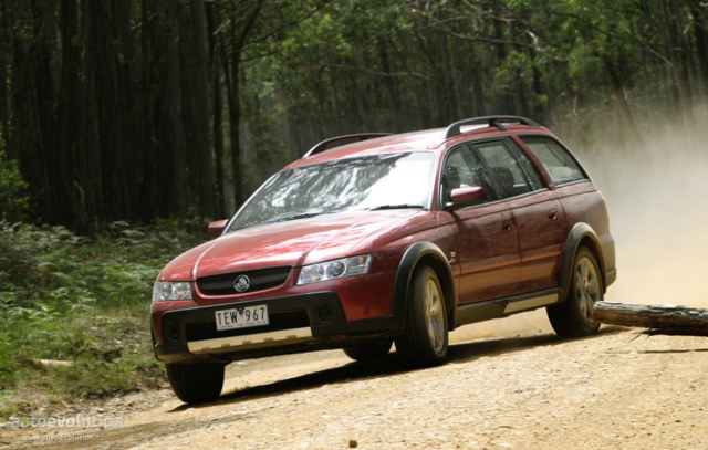 Holden Adventra photo 7
