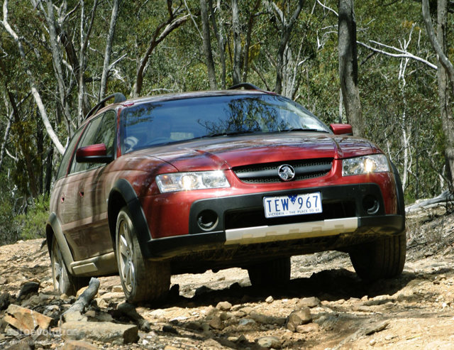Holden Adventra photo 5