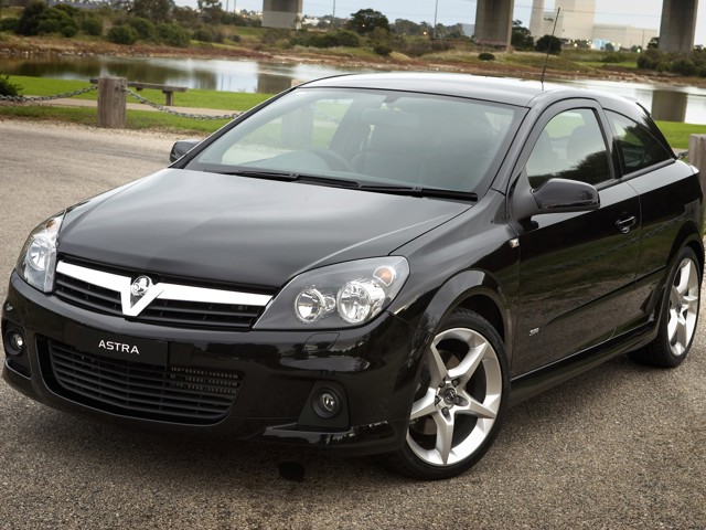 Holden Astra 3 Doors foto 12