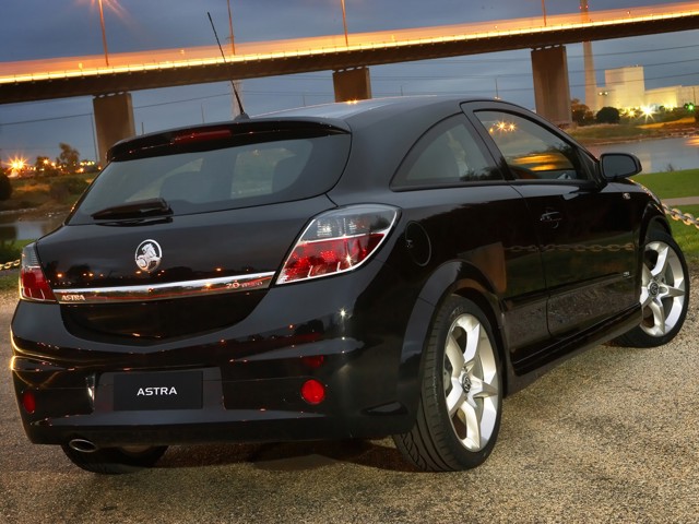 Holden Astra 3 Doors foto 13