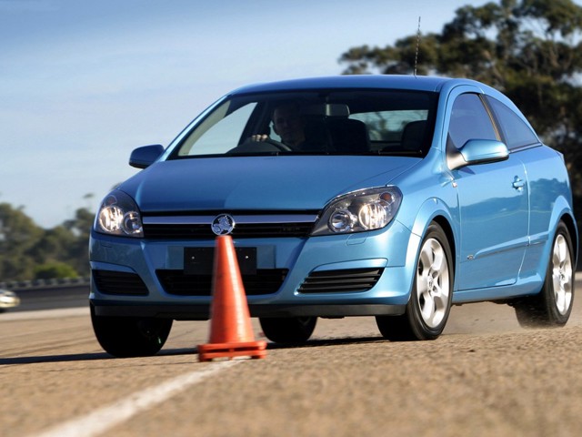Holden Astra 3 Doors foto 20