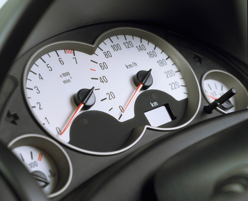 Holden Barina 3 Doors photo 15