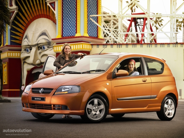 Holden Barina 3 Doors photo 2