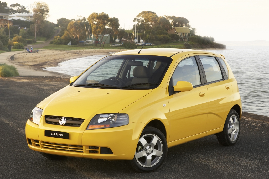 Holden Barina 5 Doors photo 2